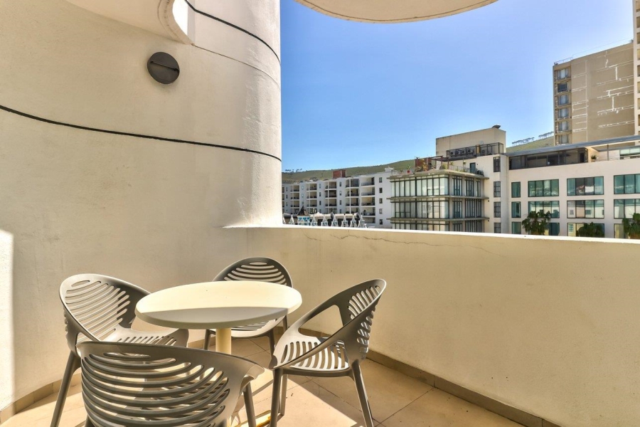1 Bedroom Property for Sale in Cape Town City Centre Western Cape